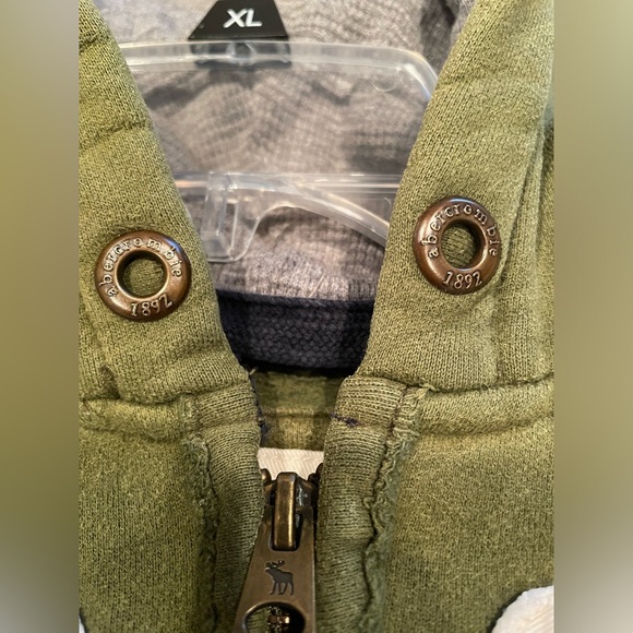 Old school Abercrombie & Fitch Zip Up Hoodie (Olive Green) - Picture 7 of 9